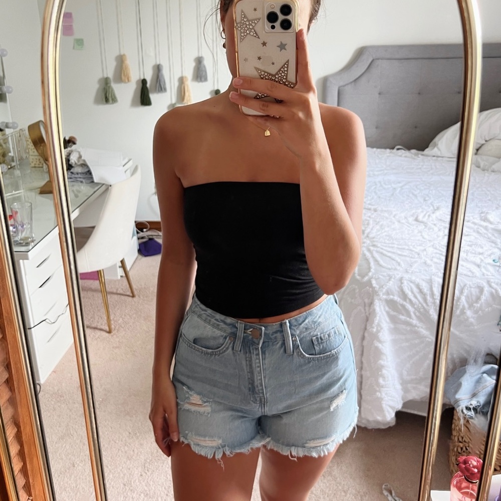 NWOT Fashion Nova Stretchy Light Wash Jean Shorts